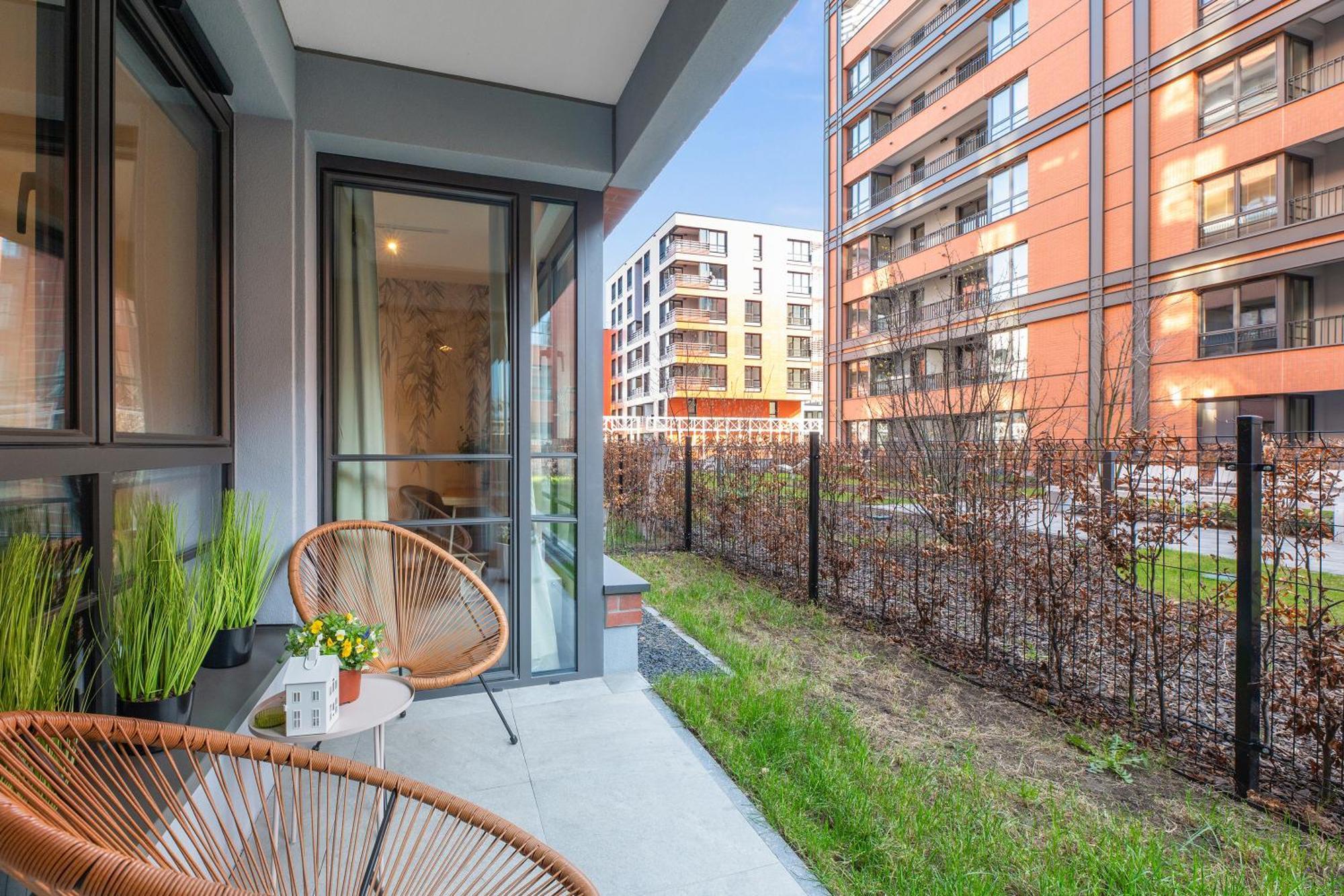 Doki Living - Foodhall & Parking By Downtown Apartments Danzig Exterior foto